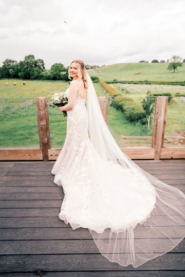 ivory and white wedding flowers - ivory avalanche roses - lisianthus - hydrangea - bridal bouquet - wedding at Wooten Park Wedding Venue 