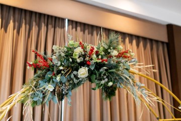 christmas wedding in solihull - festive wedding flowers - ivory and ruby wedding flowers - moongate flowers - ceremony flowers 