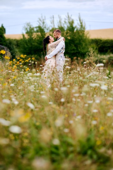 Ivory wedding flowers - bridal bouquet - Highland Barn Atherstone - Ivory Avalanche Roses - Frilly Lisianthus - gypsophila - spray Roses - eucalyptus - Indian Bride - barn wedding  