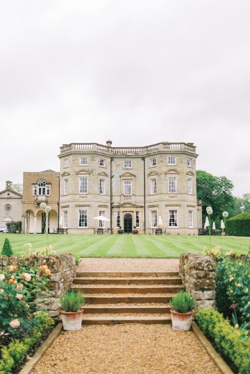 ivory bridal bouquet roses - bourton hall wedding mansion rugby - elegant ivory rose wedding flowers 