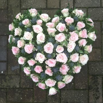 Mixed Pink Rose Solid Heart 